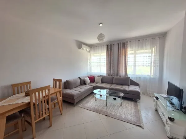 Tirane, shitet apartament 1+1+Ballkon Kati 8, 68 m² 98.000 € (Bulevardi Migjeni Astir)
