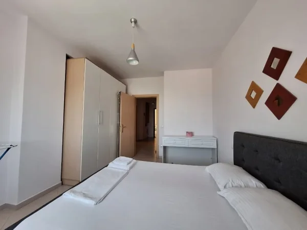 Tirane, shitet apartament 1+1+Ballkon Kati 8, 68 m² 98.000 € (Bulevardi Migjeni Astir)