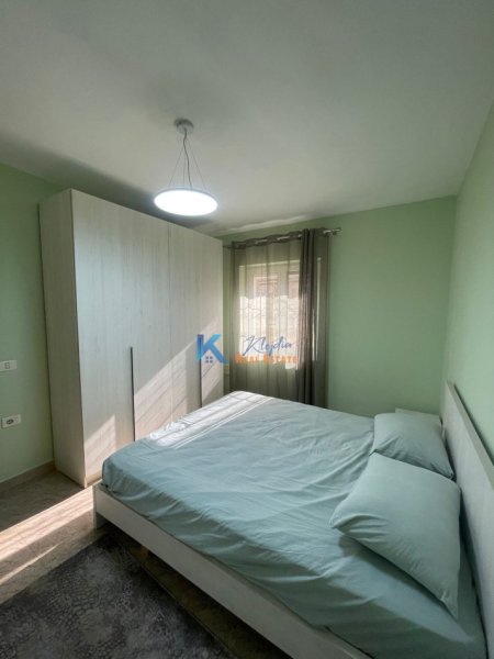 Tirane, jap me qera apartament 1+1+Aneks Kati 1, 50 m² 550 € (Qender)