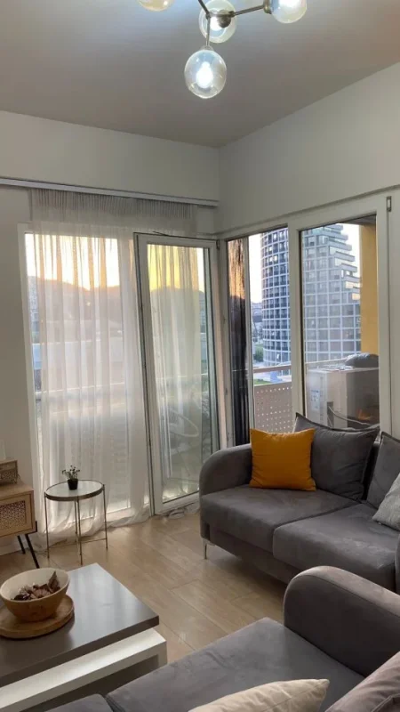 Tirane, jepet me qera apartament 2+1+Aneks+Ballkon Kati 5, 128 m² 1.300 € (Rruga e Kosovareve)