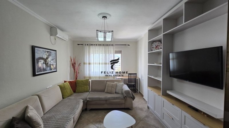 APARTAMENT ME QERA 1+1 YZBERISHT 400 EURO