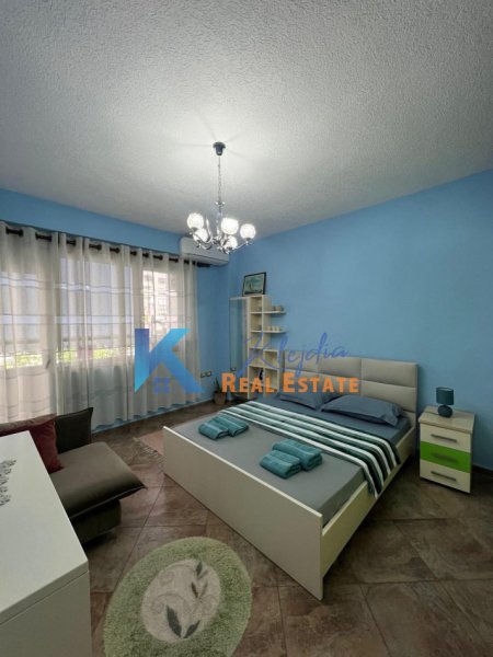 Tirane, jap me qera apartament 2+1+Ballkon Kati 3, 80 m² 600 € (Selvia, Kompleksi Halili)