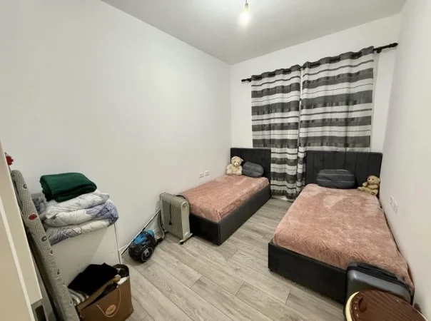 Tirane, shitet apartament 2+1+Ballkon Kati 2, 88 m² 140.000 € (Rruga Pasho Hysa)