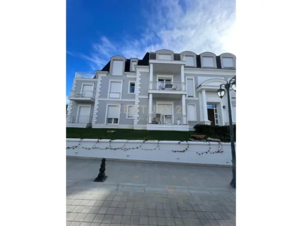 Tirane, shitet apartament 1+1 Kati 1, 93 m² 330.000 € (Joy Residence)