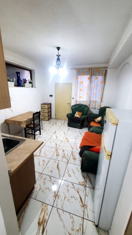 Tirane, jepet me qera shtepi 1+1 Kati 1, 55 m² 300 € (Siri Kodra)