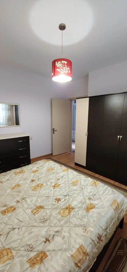 Tirane, jepet me qera shtepi 1+1 Kati 2, 60 m² 400 € (21 Dhjetori)