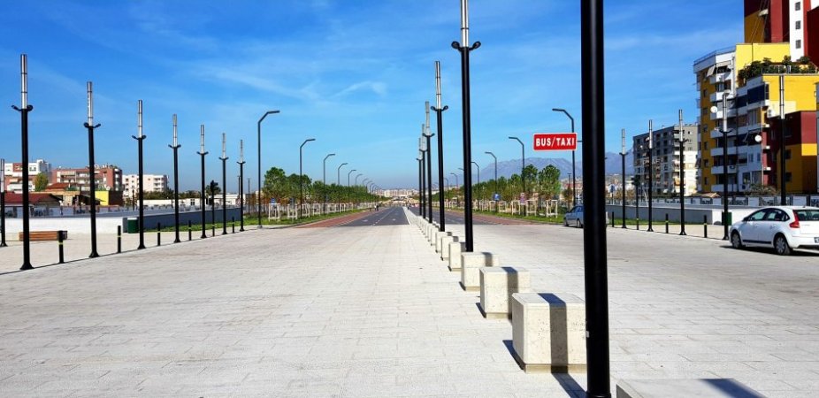 Tirane, jepet me qera shtepi 1+1 Kati 1, 40 m² 280 € (Stacioni i Trenit)