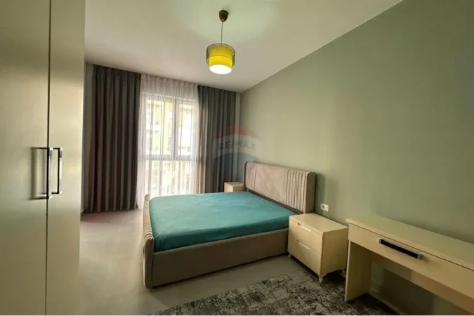 Tirane, jepet me qera apartament 2+1+Ballkon Kati 3, 110 m² 650 € 