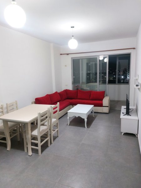 Tirane, shes apartament 1+1 Kati 3, 65 m² (Rruga bulevarti blu)