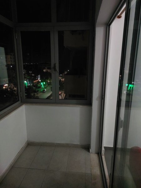 Tirane, shes apartament 1+1 Kati 3, 65 m² (Rruga bulevarti blu)