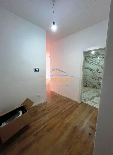 Tirane, shitet apartament 1+1+Ballkon Kati 4, 80 m² 224.000 € (Rruga e Kavajes)