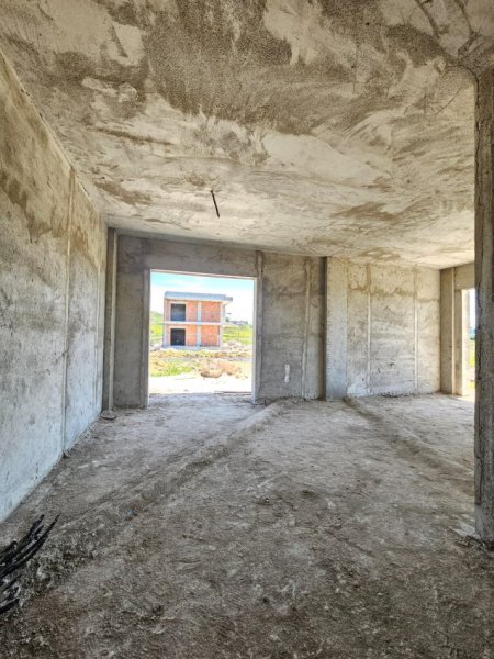 OKAZION‼️SHITET : Vile individuale në Gjirin e Lalzit🏖️ + pishinë vetëm 5 minuta larg detit || 350,000€