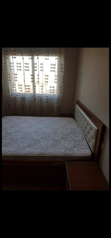 Tirane, jepet me qera apartament 1+1+Ballkon Kati 5, 70 m² 400 € (Astir te Ozoni)