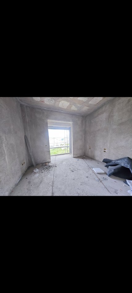 Tirane, shitet 2+1+Ballkon Kati 8, 101 m² 167.000 € (Rruga Dafinave, Fusha Aviacionit)