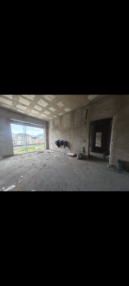 Tirane, shitet 2+1+Ballkon Kati 8, 101 m² 167.000 € (Rruga Dafinave, Fusha Aviacionit)
