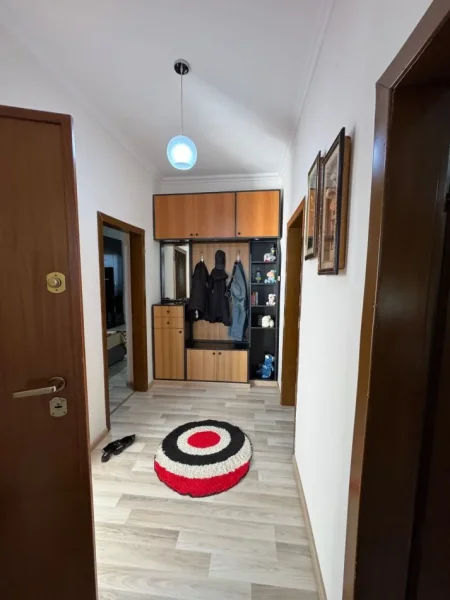 Tirane, shitet apartament 2+1 Kati 5, 90 m² 142.500 € (Rruga Foto Janku)