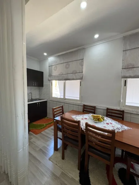 Tirane, shitet apartament 2+1 Kati 5, 90 m² 142.500 € (Rruga Foto Janku)