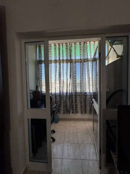 Tirane, shitet apartament 2+1 Kati 5, 90 m² 142.500 € (Rruga Foto Janku)