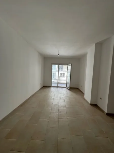 Tirane, shitet apartament 2+1 Kati 5, 129 m² (Rruga Aleksandria, tek Bajraktari Food)
