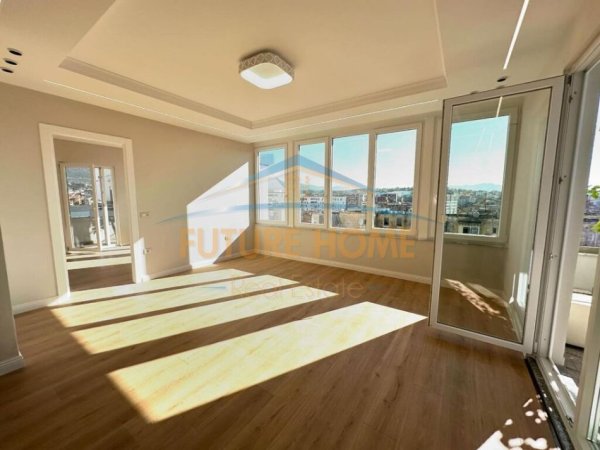 Tirane, shitet apartament 2+1+Ballkon Kati 5, 100 m² 277.000 € (Xhamlliku)
