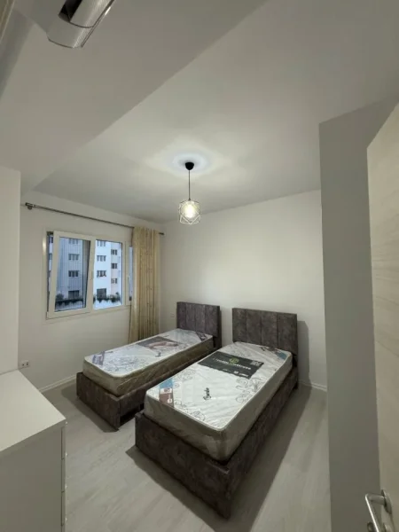Tirane, jepet me qera apartament 2+1 Kati 2, 97 m² 97 € (River Residence)