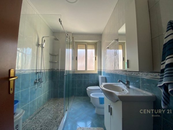 Tirane, jepet me qera apartament 1+1 Kati 9, 79 m² 500 € (Vizion Plus)