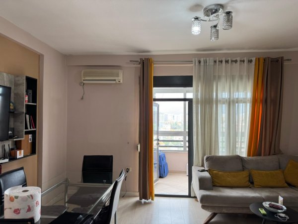 Tirane, jepet me qera apartament 1+1+Ballkon Kati 7, 70 m² 420 € (Unaza e Re)