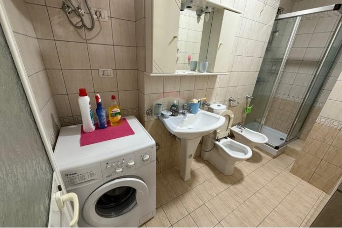 Tirane, jepet me qera 2+1+Aneks+Ballkon Kati 3, 115 m² 650 € (Sheshi Willson)