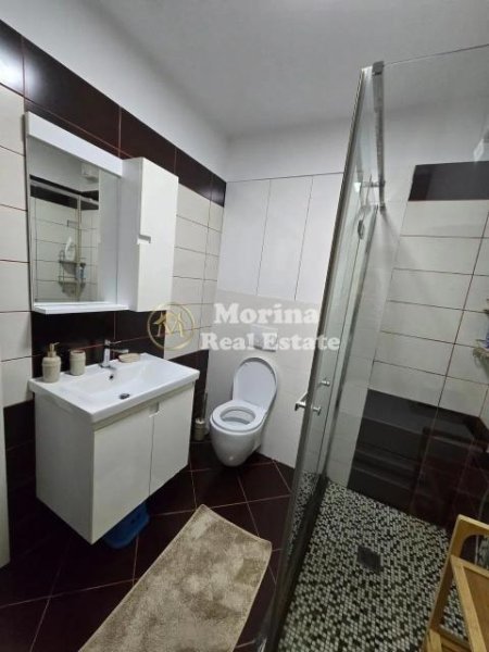 Tirane, jepet me qera apartament 1+1 Kati 3, 80 m² 600 € (Liqeni i Thate-prane Radisson)