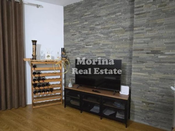 Tirane, jepet me qera apartament 1+1 Kati 3, 80 m² 600 € (Liqeni i Thate-prane Radisson)