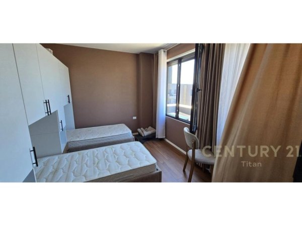 Shqiperi, jepet me qera apartament 2+1+Ballkon Kati 9, 84 m² 650 € (DON BOSKO)