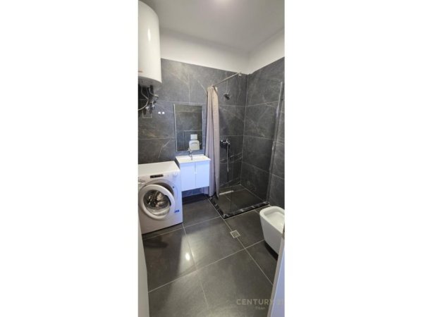 Shqiperi, jepet me qera apartament 2+1+Ballkon Kati 9, 84 m² 650 € (DON BOSKO)