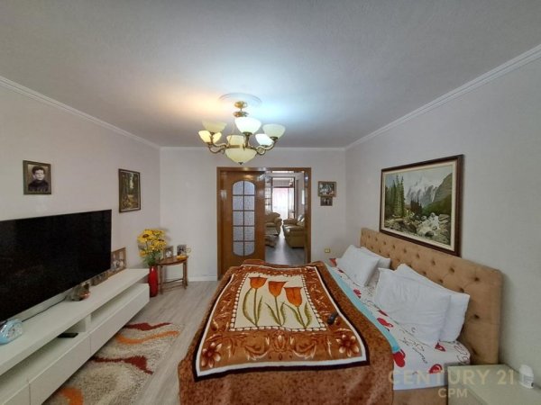 Tirane, jepet me qera apartament 1+1 Kati 4, 78 m² 450 € (st Dinamo)