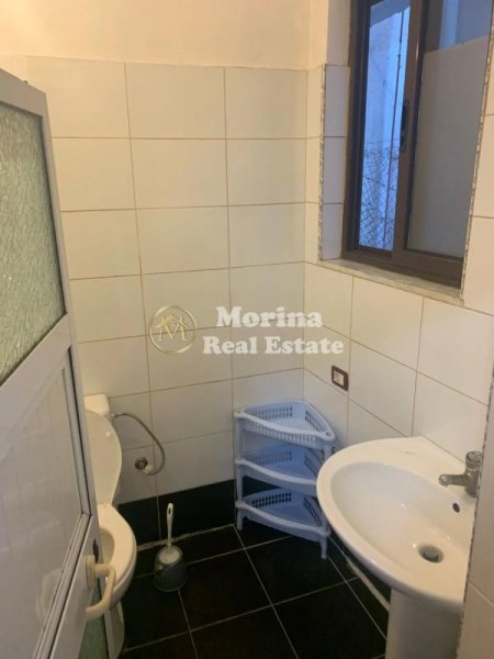 Tirane, jepet me qera shtepi 1+1 Kati 0, 40 m² 280 € (Rruga Artan Lenja)