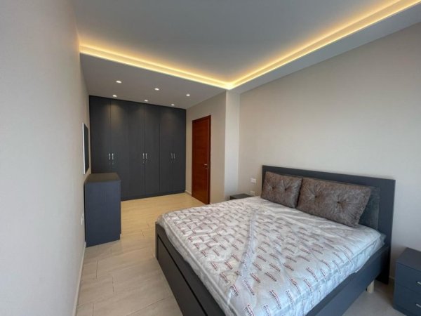 Tirane, jap me qera apartament 1+1 Kati 8, 65 m² 400 € (Misto Mame)