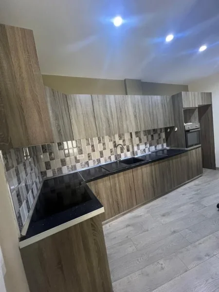 Tirane, shitet apartament 2+1+Ballkon Kati 6, 112 m² 135.000 € (ASTIR)