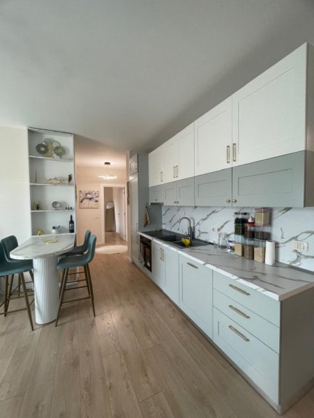 Tirane, shitet apartament 2+1+Aneks+Ballkon Kati 11, 71 m² 195.000 € (rruga e kavajes)