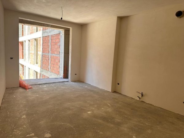 Tirane, shitet apartament 2+1 Kati 2, 91 m² 191.000 € (Kompleksi Orbital, Gener 2, Bulevardi i Ri)
