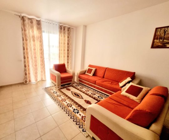 Tirane, jepet me qera apartament 2+1 Kati 2, 100 m² 400 € (Bulevardi Migjeni)