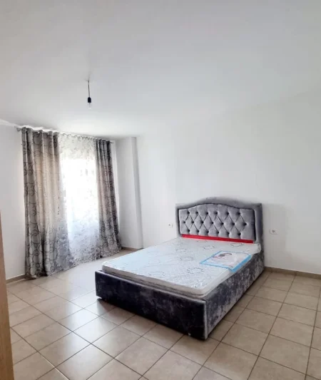 Tirane, jepet me qera apartament 2+1 Kati 2, 100 m² 400 € (Bulevardi Migjeni)