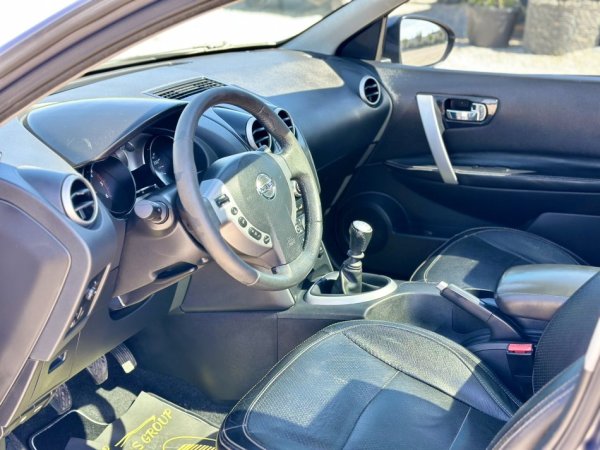 Durres, shitet SUV | Xhip Nissan Nafte, gri e erret manuale Klima 214 km