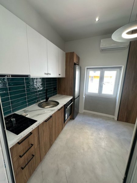 Tirane, shes apartament 1+1 Kati 5, 76 m² 220.000 € (Alqi boshnjaku)