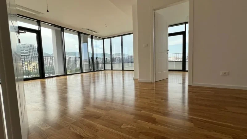 Tirane, jepet me qera apartament 3+1+Aneks+Ballkon Kati 7, 136 m² 1.400 € (lake view)