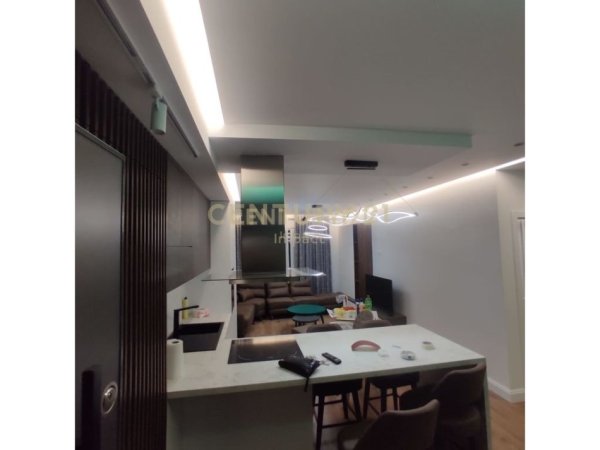 Tirane, jepet me qera apartament 1+1 Kati 2, 70 m² 550 € (Astir)