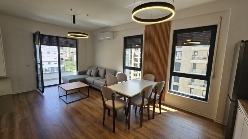 Tirane, jepet me qera apartament 2+1 Kati 4, 110 m² 800 € (Rezidenca Green Harmony, përballë UET)