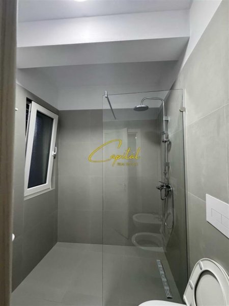Tirane, jepet me qera apartament 2+1 Kati 2, 97 m² 700 € (ASTIR)