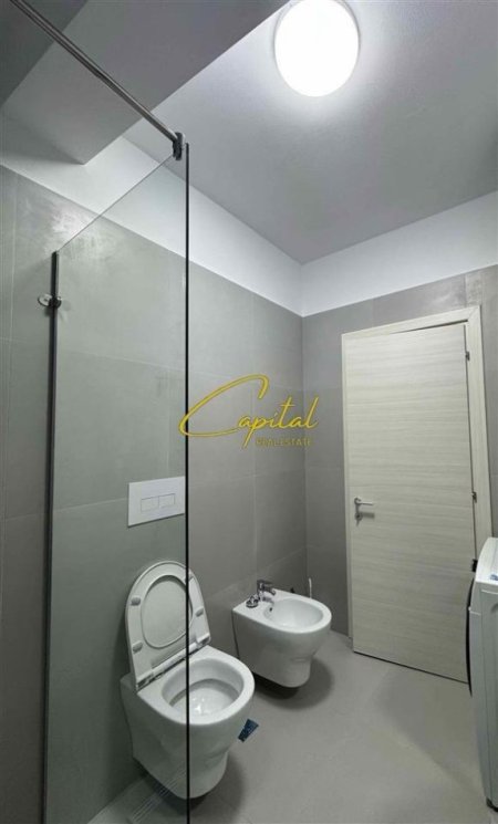 Tirane, jepet me qera apartament 2+1 Kati 2, 97 m² 700 € (ASTIR)