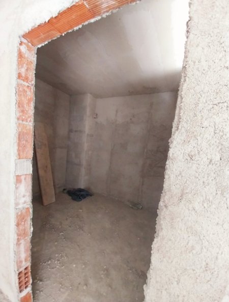 Tirane, shitet apartament 1+1+Aneks+Ballkon Kati 4, 75 m² 113.250 € (Rruga e Dibrës pranë Spitalit Amerikan 2)
