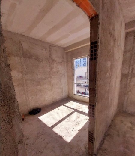 Tirane, shitet apartament 1+1+Aneks+Ballkon Kati 4, 75 m² 113.250 € (Rruga e Dibrës pranë Spitalit Amerikan 2)