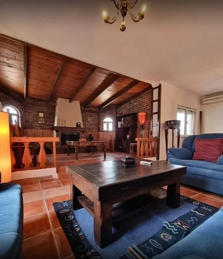 Tirane, jepet me qera apartament 3+1+Aneks+Ballkon Kati 9, 250 m² 1.200 € (stadiumi dinamo)
